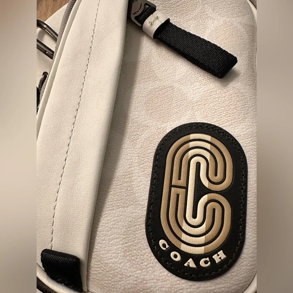 NWT! NEW! Coach North South Hybrid Pouch in Colorblock Signature Canvas Varsi - Picture 2 of 7